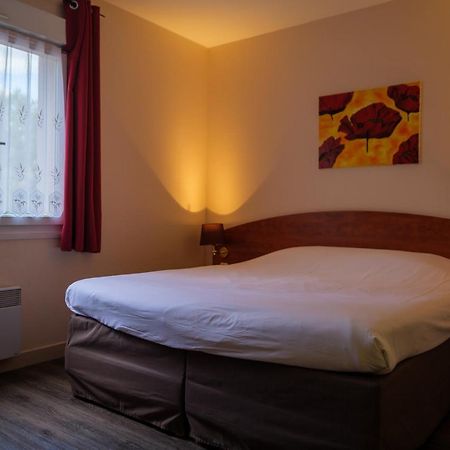 Logis Hotel - Restaurant Le Tulipier Vienne-le-Chateau Bagian luar foto